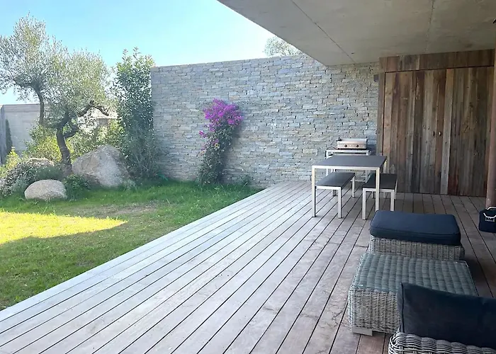 Les Lofts De Sainte-lucie-de-porto-vecchio Apartment